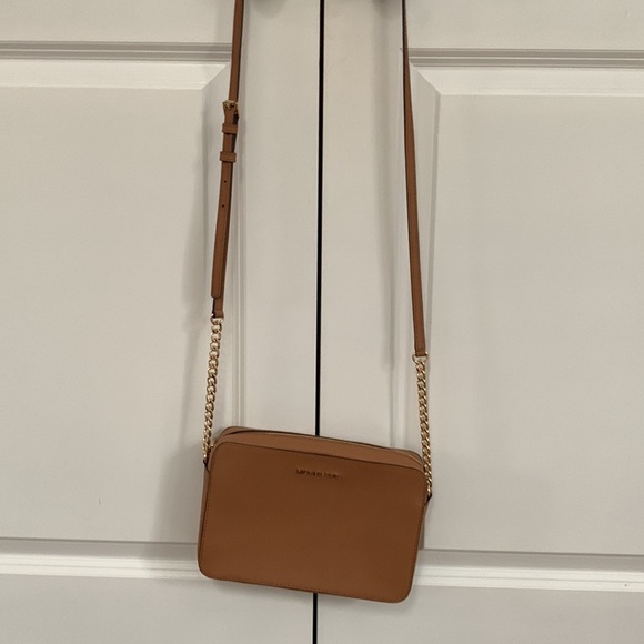 Tan bag - Picture 2 of 6